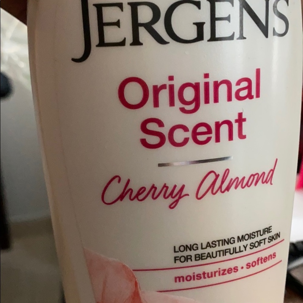 Jergens original scent